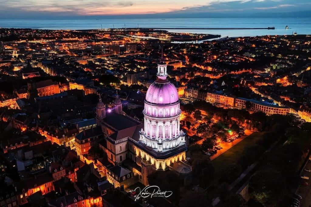 Le Tiki De Notre-Dame - Duplex Vue Cathedrale Boulogne-sur-Mer Exterior foto